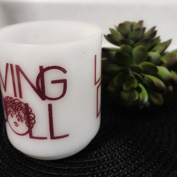 Living Doll vi Tage 1960s coffee cup mug - Picture 2 of 3